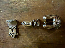 Load image into Gallery viewer, Shorty Buckle 2
