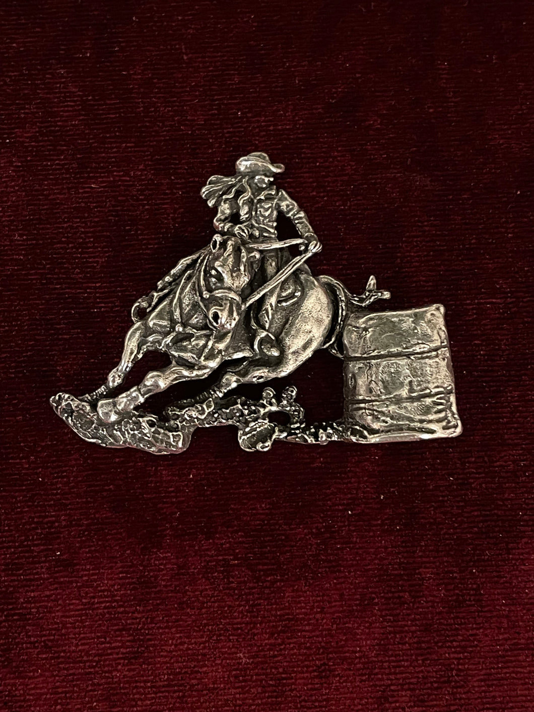 Girl barrel racer silver hat pin. Measures 2” long and 22” wide