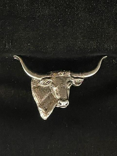 Steer Hat Pin  Light weight lead free alloy metal. these pins are great to accessorize your hats or any outfit.
